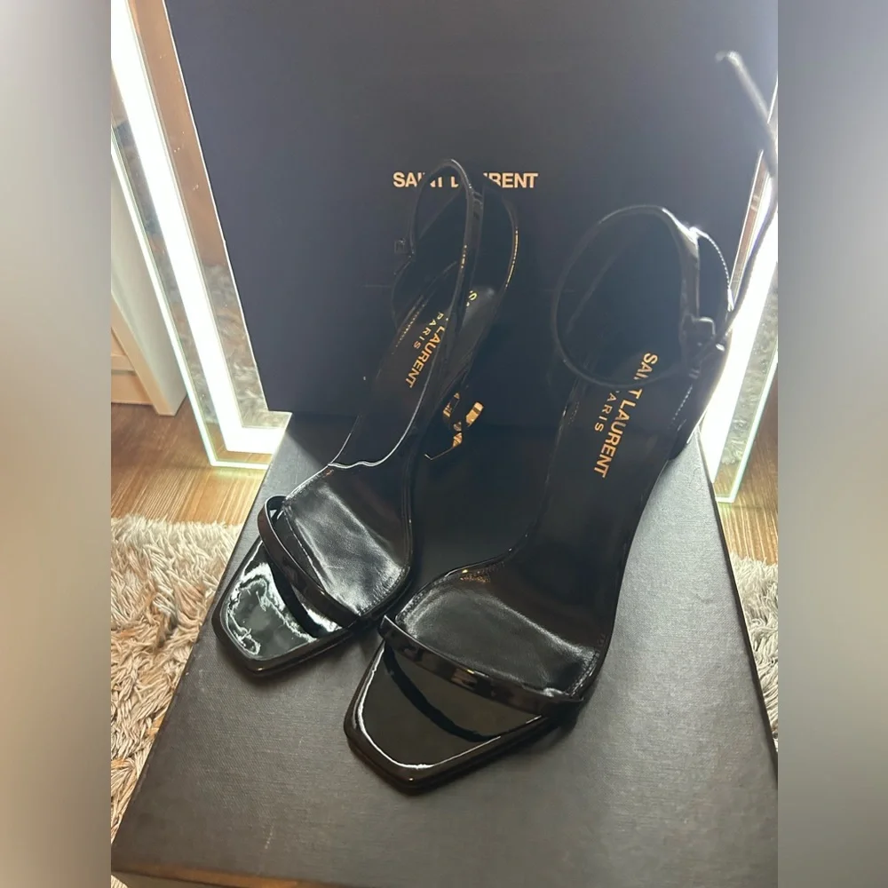 Ysl gets black and gold